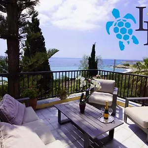 https://hotel-lora.hotelitalianriviera.com