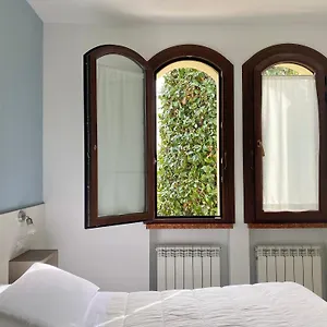 Jolly Apartment